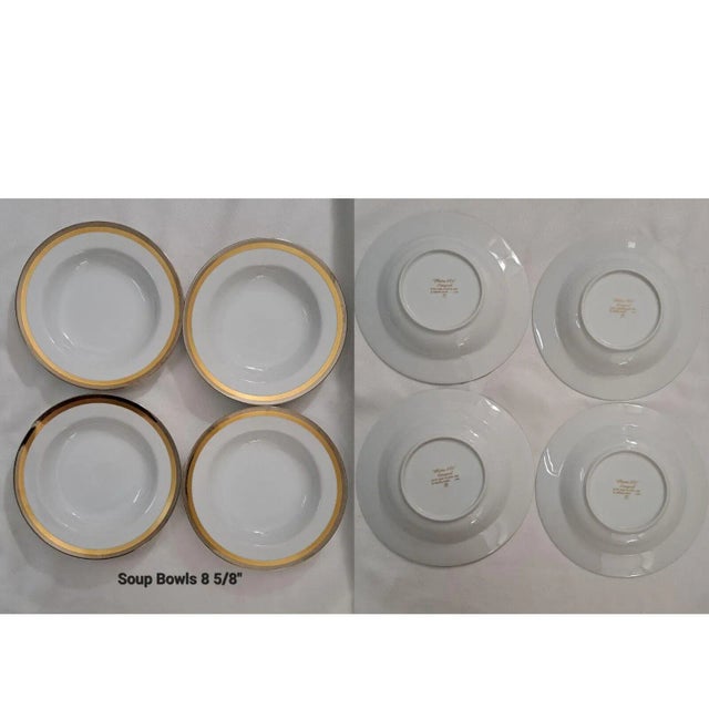 1980s 1980s Fitz & Floyd China Table Service Platine d'Or Octagonal- 28 Pieces For Sale - Image 5 of 11