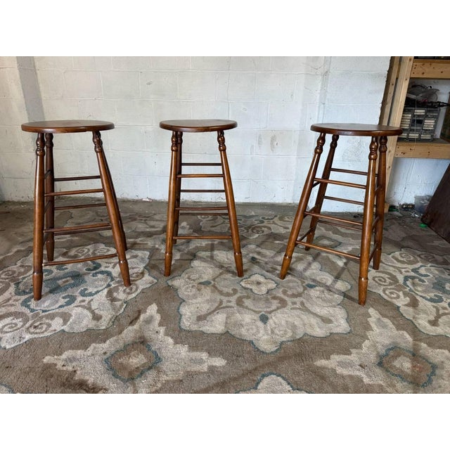 Farmhouse Vintage Early American Shaker Style Oak Wood Bar Stools. Set of 5 For Sale - Image 3 of 12