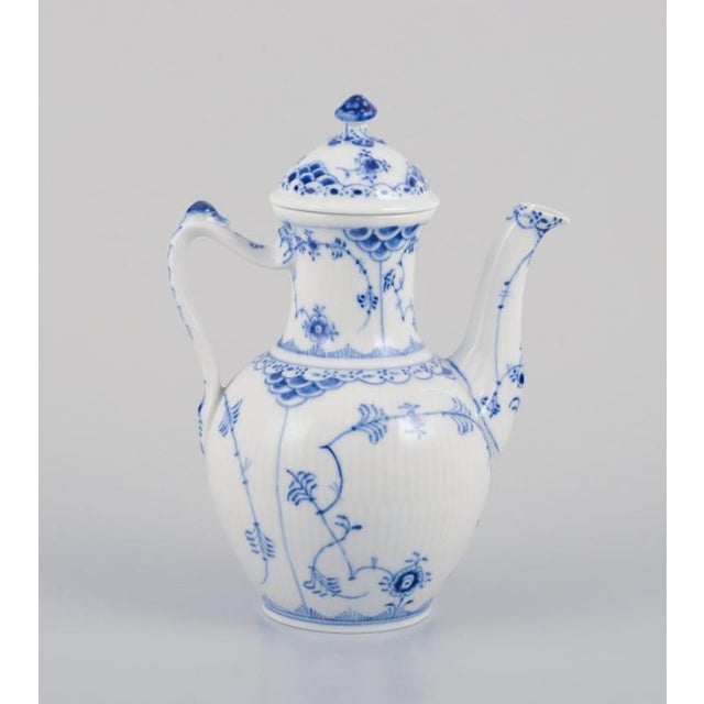 Mocha Pot in Porcelain from Royal Copenhagen, 1930s For Sale - Image 3 of 8