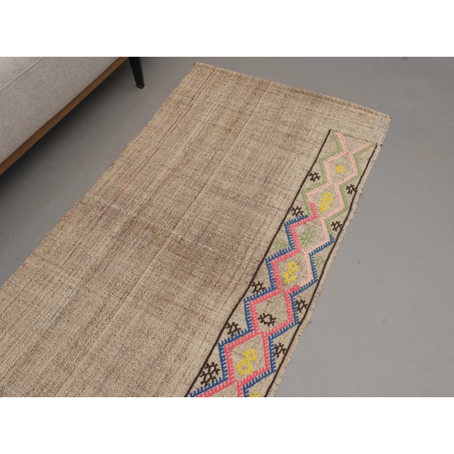 1970s 1970s Vintage Handmade Wool Cotton Grey Area Rug For Sale - Image 5 of 11