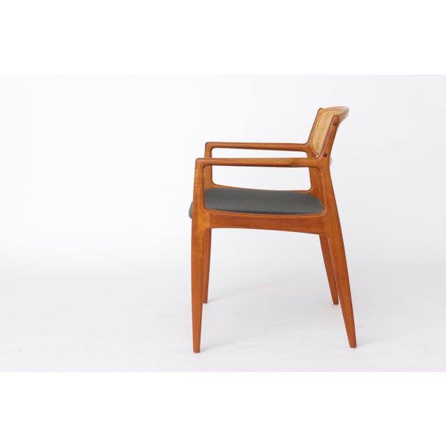 Mid-Century Modern Danish Model 4325 Armchair in Teak and Rattan by Ib Kofod-Larsen, 1960s For Sale - Image 4 of 10