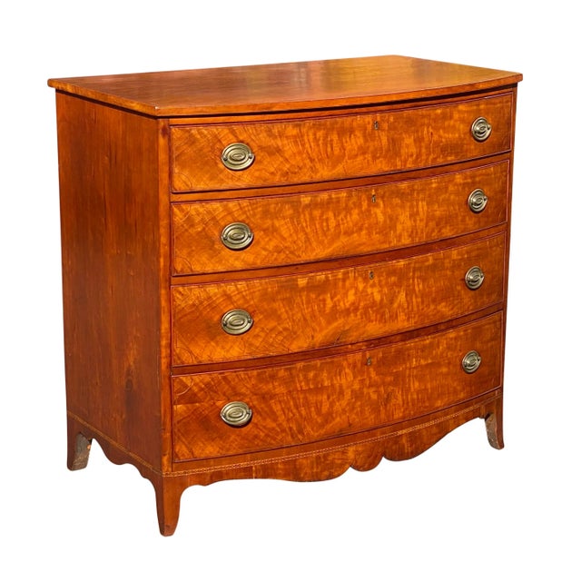 Traditional 18th Century Antique Massachusetts Mahogany Bow Front Chest of Drawers For Sale - Image 3 of 13