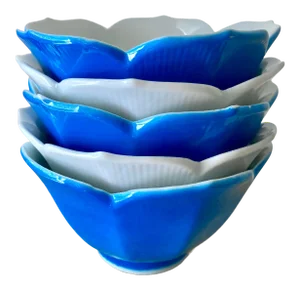 Mid 20th-Century Lotus Porcelain Nesting Bowls in Sea Blue & White - Set of 5