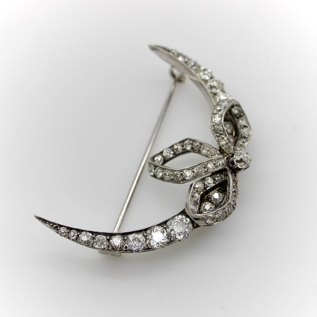 1900 - 1909 Early 20th Century Victorian Old Mine Cut Diamond Crescent Moon With Bow Brooch For Sale - Image 5 of 12