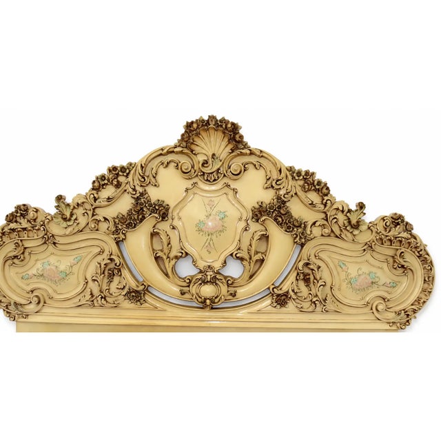 1970s Italian Antique Rococo Baroque Queen Size Headboard and Foot Board For Sale In Tampa - Image 6 of 17