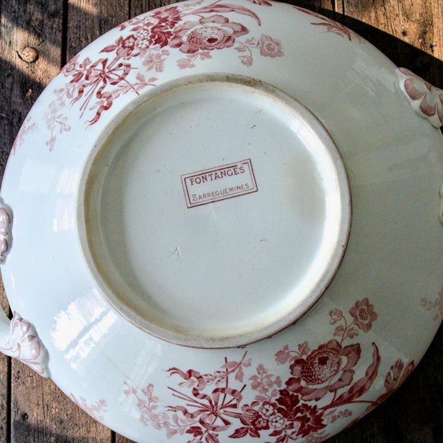 Ceramic Large French Soup Tureen by Sarreguemines Fontanges, 1890 For Sale - Image 7 of 8
