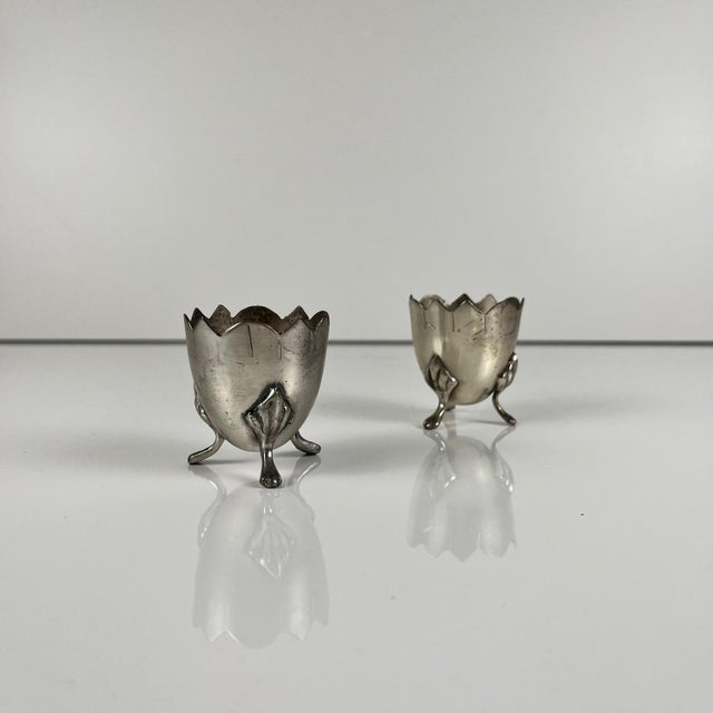 Antique Art Nouveau Tripod Egg Cups in Nickel Silver, 1920s, Set of 2 For Sale - Image 3 of 9