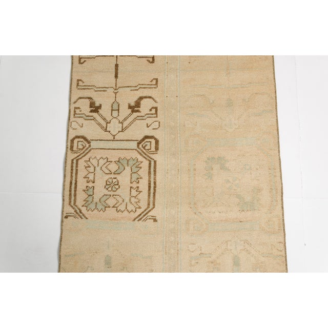 1960s Ivory & Pale Sand Oushak Rug For Sale - Image 10 of 10