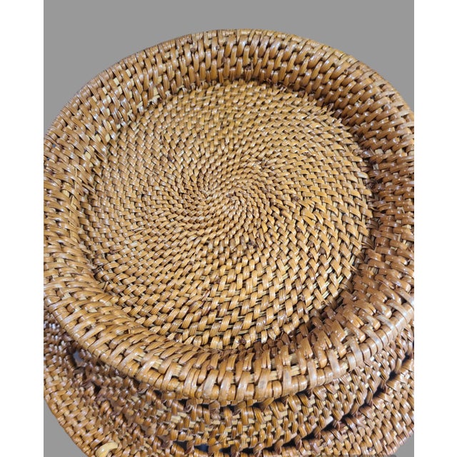 Mid 20th Century Vintage Wicker Tightly Woven Basket With Handle For Sale - Image 4 of 11