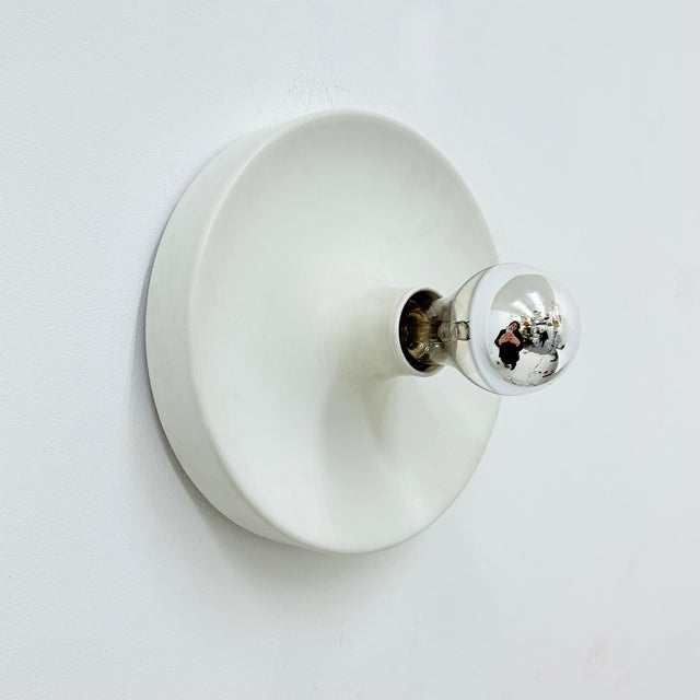 Wall Sconce Disc attributed to Charlotte Perriand for Les Arcs, 1970s For Sale - Image 14 of 18