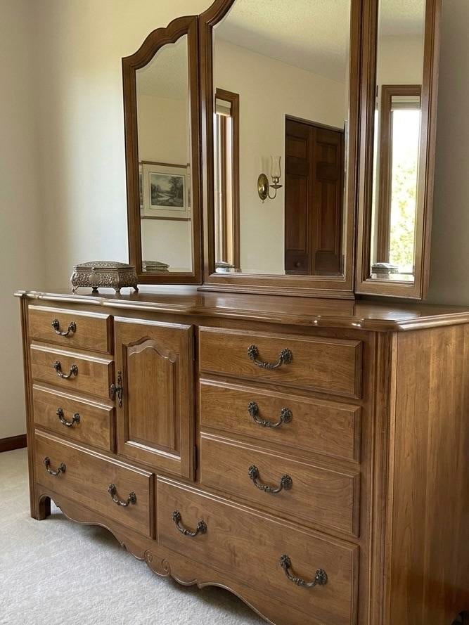 Vintage Ethan Allen Solid Wood Triple Dresser With Trifold Mirror