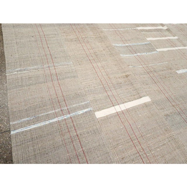 Mid-Century Modern Mid-20th Century Turkish Flatweave Kilim Room Size Carpet For Sale - Image 3 of 8
