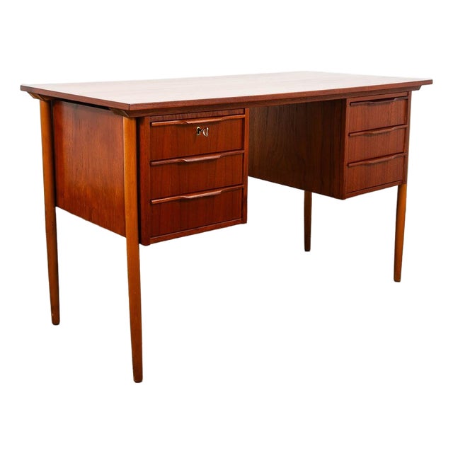 Mid Century Danish Modern Desk Executive Teak 6 Drawer Lock Floating MCM For Sale