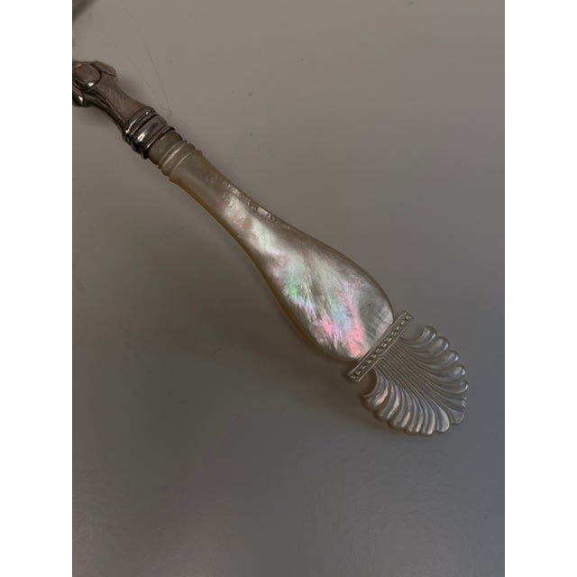 Antique Silver Plated Fish Server/Cake Slice With Carved Mother-of-Pearl Handle For Sale - Image 4 of 8