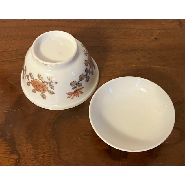 Antique 18th Century Chinese Export Porcelain Tea Cup or Bowl and Cover For Sale In New York - Image 6 of 12