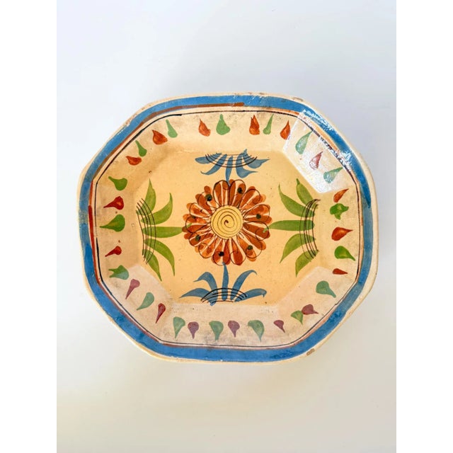 Mexican Vintage Cream Mexican Tlaquepaque Folk Art Pottery Nesting Bowls, Set of 2 For Sale - Image 3 of 10