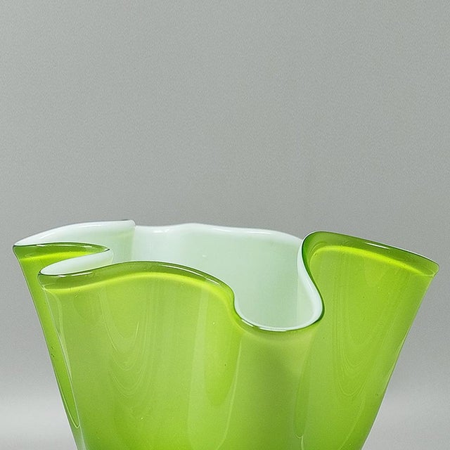 Green Murano Glass Vase Fazzoletto by to Ca Dei Vetrai For Sale - Image 6 of 8