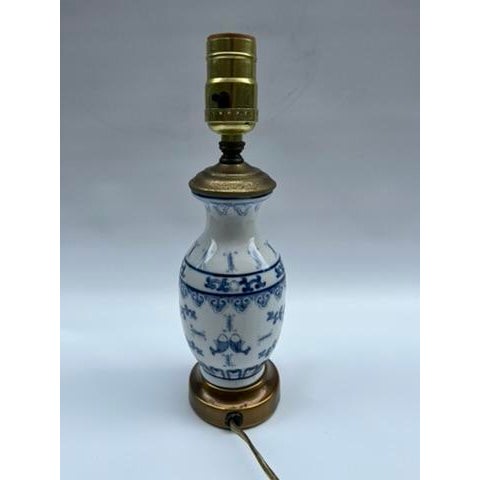 Chinoiserie Small Antique Blue and White Chinese Porcelain Lamp For Sale - Image 3 of 9
