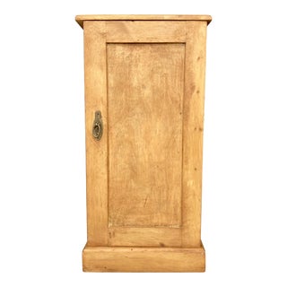 19th Century English Pine Pot Cupboard Nightstand For Sale
