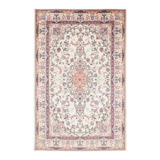 Middle Eastern Hand-Knotted Kashan Rug For Sale