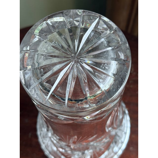Hollywood Regency Mid-20th Century Bohemian Cut Crystal Vase Pinwheel Starburst Pattern Scalloped Rim For Sale - Image 3 of 8