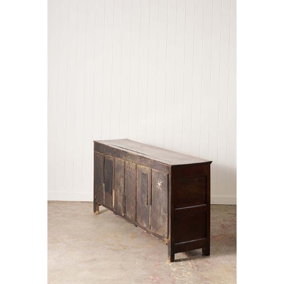 English 18th Century Oak Dresser Base With Raised Panel Cupboard Doors (C. 1740) For Sale - Image 3 of 9
