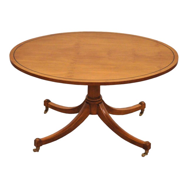 Vintage Duncan Phyfe Baker Furniture Oval Maple Accent Coffee Table
