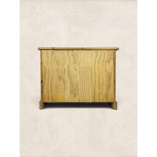 Antique English Pine Chest of Drawers For Sale In Tampa - Image 6 of 6
