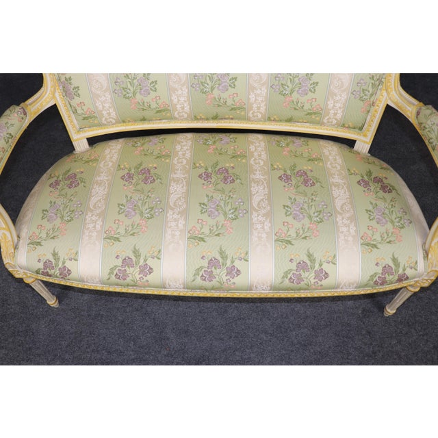 French Louis XVI Style Paint Decorated Settee For Sale - Image 11 of 13