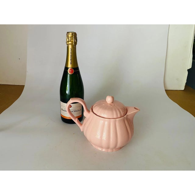 Teapot Les Salins France Teapot, designed circa 1950, manufactured circa 1950. Caramic Pink finish, Ceramic handle. This...