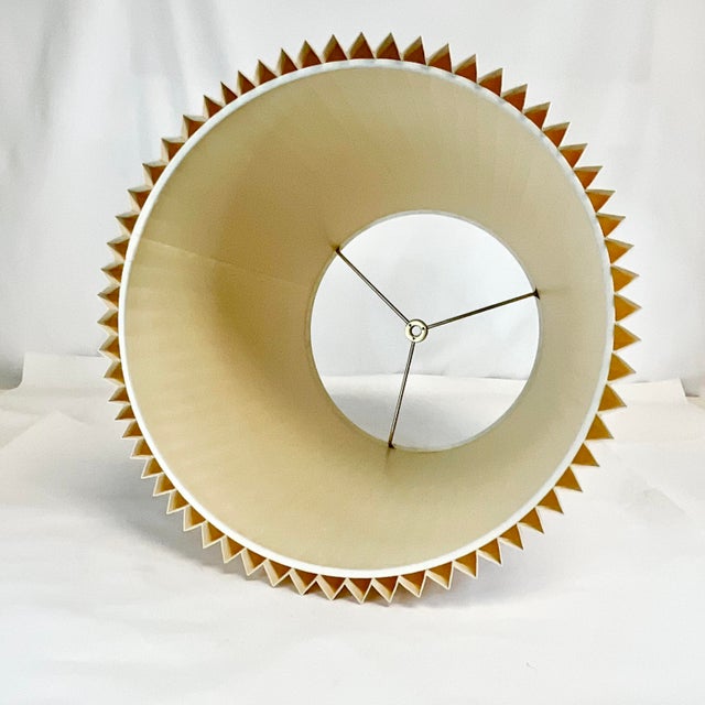 1980s Vintage Boho Chic Stiffel Knife Pleat Lamp Shade in Tan Linen. For Sale - Image 6 of 9