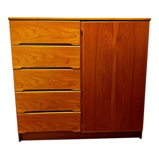 1960s Danish Teak Mid-Century Modern Side by Side Chest of 5 Drawers For Sale