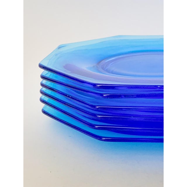 1920s 1920s Fostoria Octagonal Electric Blue Luncheon Plates Set of 6 For Sale - Image 5 of 9