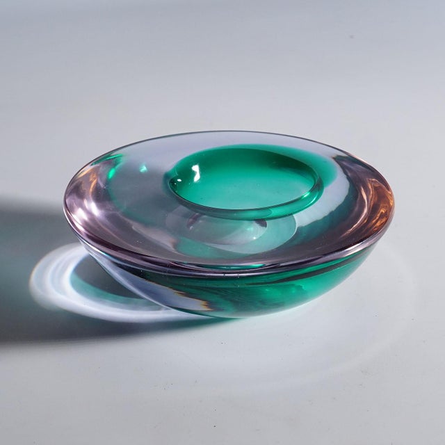 Seguso Vetri d'Arte Seguso Vetri d'Arte Murano Sommerso Glass Bowl 1960s For Sale - Image 4 of 9