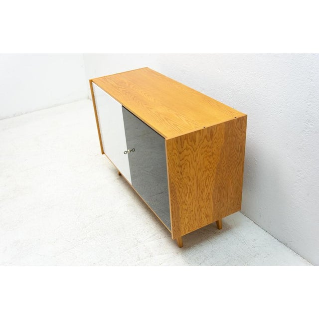 1960s Midcentury U-450 Sideboard by Jiří Jiroutek, 1960s For Sale - Image 5 of 16