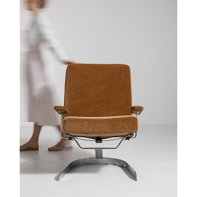 1960s 1960-1969 Germany Warm Tan Leather Chrome-Frame Swivel Chair For Sale - Image 5 of 11