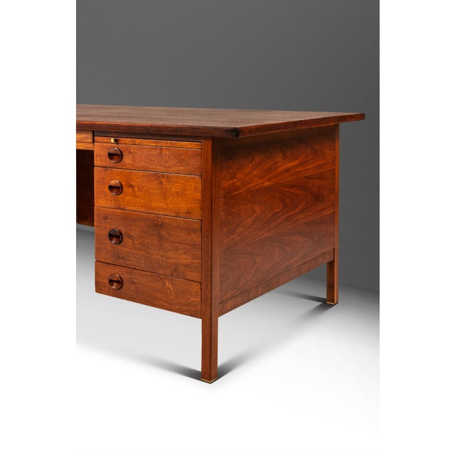 Rare Restored Substantial Mid-Century Modern Executive Desk in Walnut by Edward Wormley for Dunbar, Usa, C. 1950s For Sale - Image 15 of 18