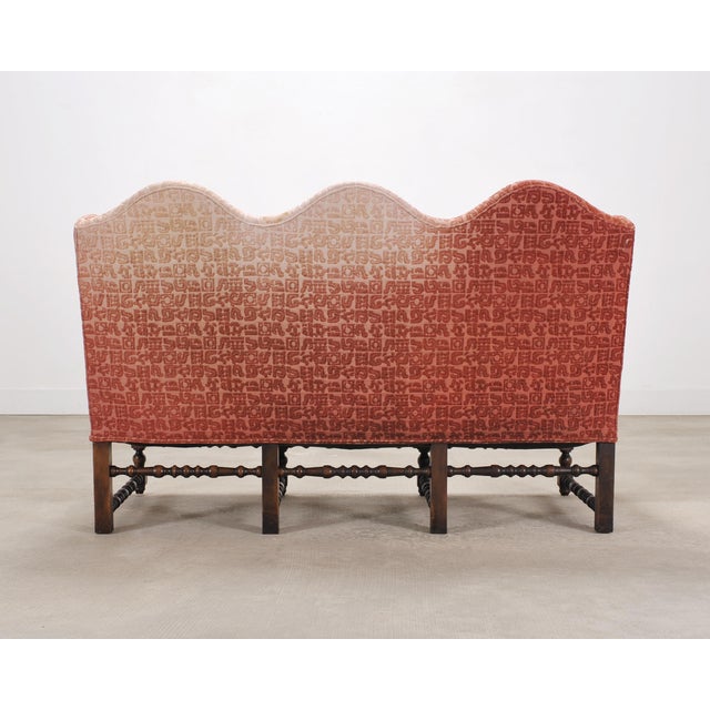 English William and Mary Baroque Style Camel Hump Back Settee For Sale - Image 18 of 18