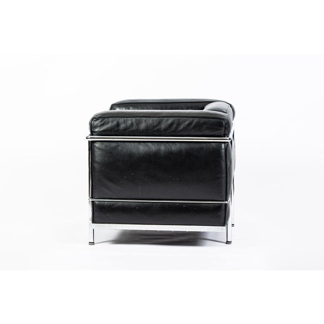Cassina Authentic Cassina Lc2 Black Leather Petit Lounge Chair by Le Corbusier, 4x Avail For Sale - Image 4 of 15