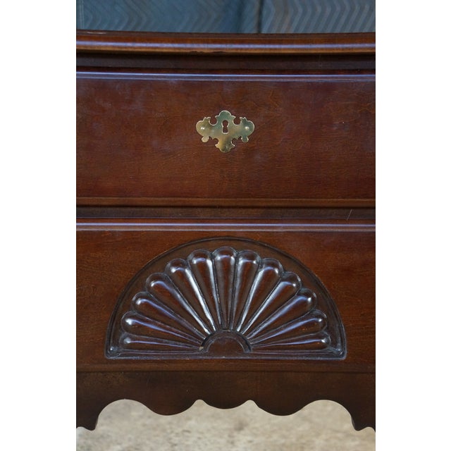 Vintage New England Queen Anne Style Cherry Lowboy Scalloped Chest Console Table For Sale - Image 11 of 18