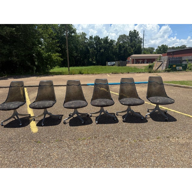 Mid-Century Modern 1970s Vintage Chromcraft Dining Set of 7 For Sale - Image 3 of 10