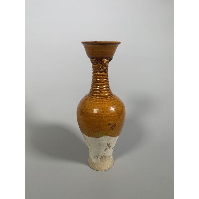 15th Century & Earlier Terracotta vase with amber glaze, Tang Dynasty (618-907) For Sale - Image 5 of 7