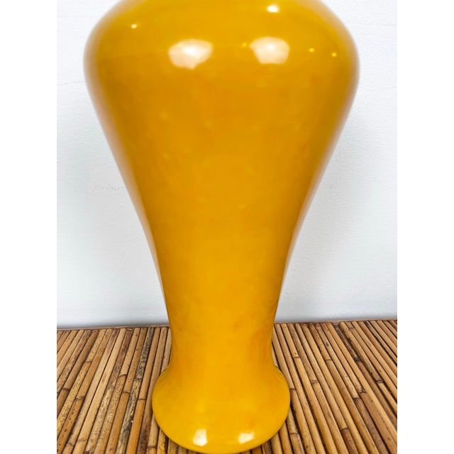 Vintage Chinoiserie Yellow Vase For Sale In Tampa - Image 6 of 7