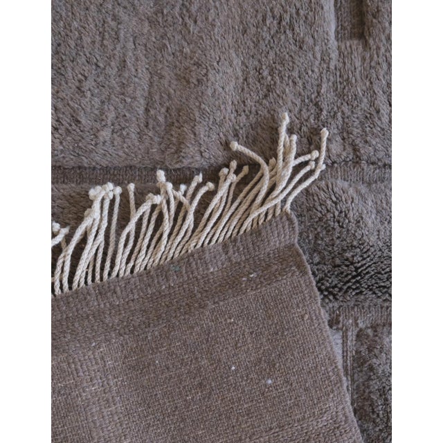 Moroccan Taupe Beni MRirt Wool Rug - 8.2 X 5.4 Ft For Sale In Cleveland - Image 6 of 10