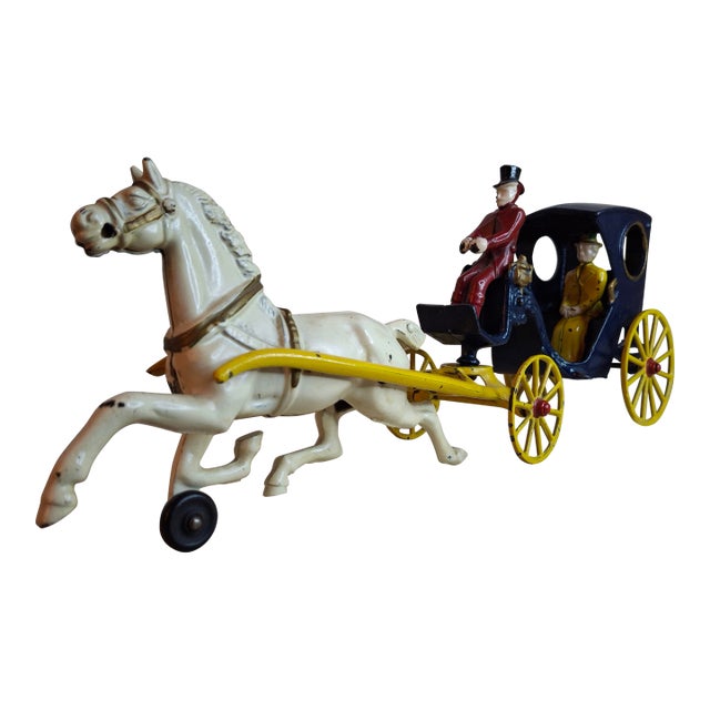 Antique Cast Iron Kenton Cabriolet Hansom Cab Carriage Toy - Original Figures For Sale