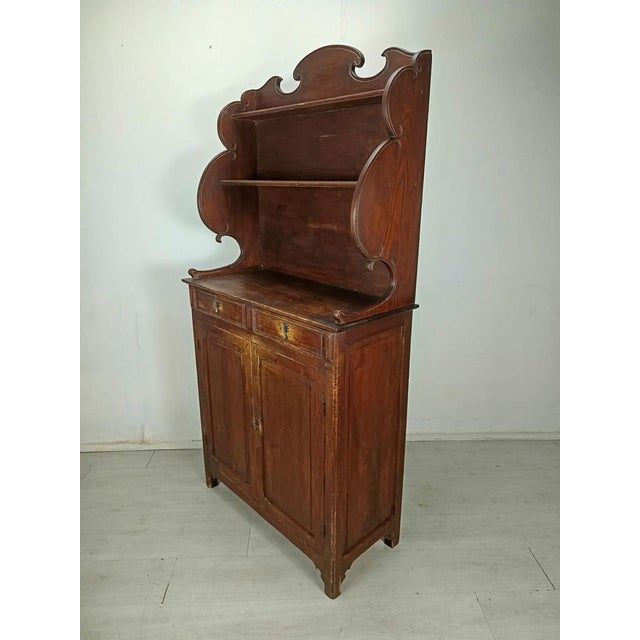 Rustic Pine Buffet, 1890s, in Good conditions. Designed 1890 to 1919