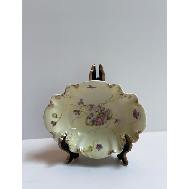Gold Antique 1900s Limoges France Handprinted Floral Scalloped Edges Gold Trim Serving Dish 7" For Sale - Image 8 of 16
