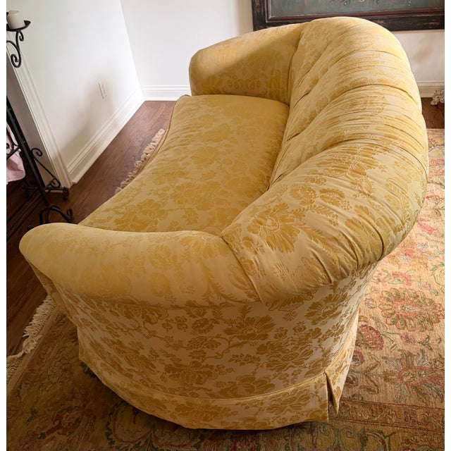 Vintage Sherrill Yellow Gold Foral Damask Tufted Sofa With Tuxedo Skirt & Throw Pillows For Sale In Chicago - Image 6 of 11