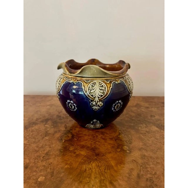 Antique Victorian Doulton Lambeth Jardiniere, 1890 For Sale - Image 3 of 7