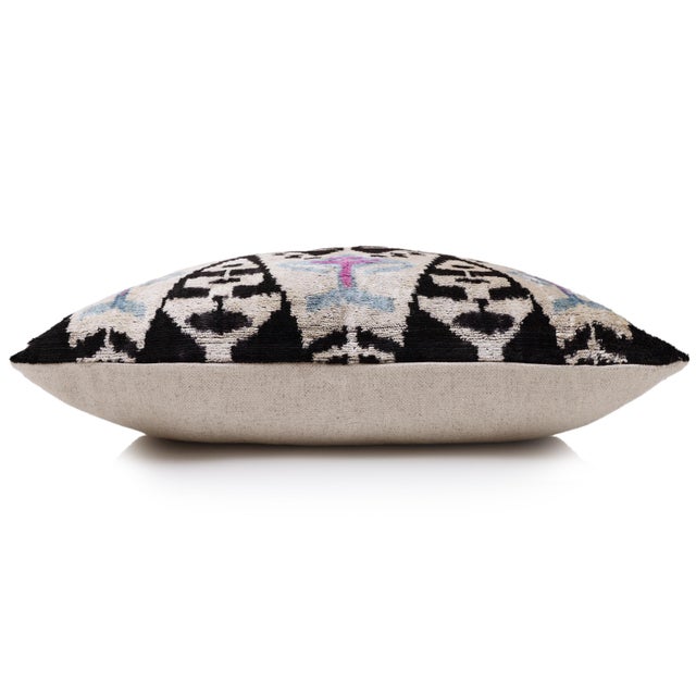 Mid-Century Modern Black & Ivory Geometric Silk Velvet Throw Pillow | 20x20 Inch (50x50 Cm) For Sale - Image 3 of 8